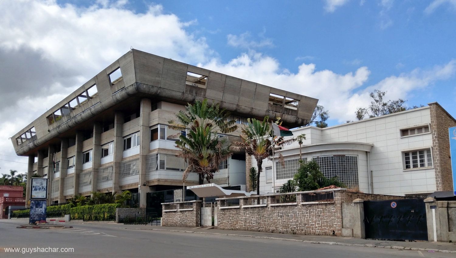 Antananarivo_Modernism_IMAG3850