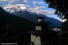 Tsum_Valley_Nepal_Trek_P1720278.jpg