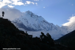 Tsum_Valley_Nepal_Trek_P1720282.jpg