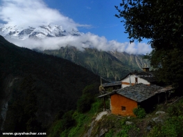 Tsum_Valley_Nepal_Trek_P1720362.jpg