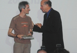 Receiving the award from Prof. Avishay Braverman