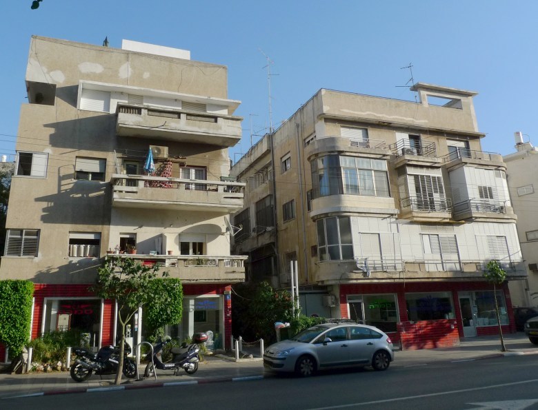 israeli_balconies_p1000637.jpg