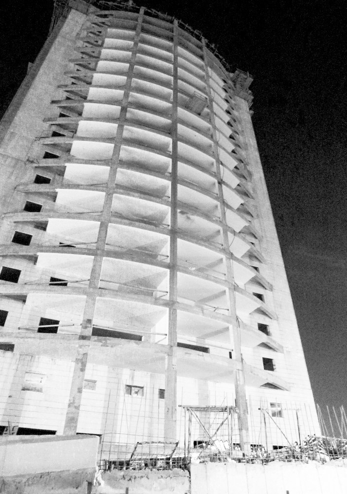 tower_with_balconies_israel_p1420852.jpg
