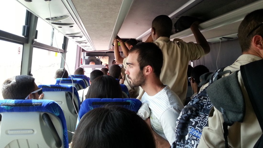 eilat-392-crowded-20160505_150351