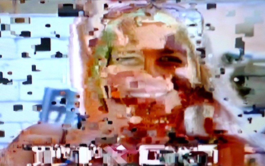 P1900328