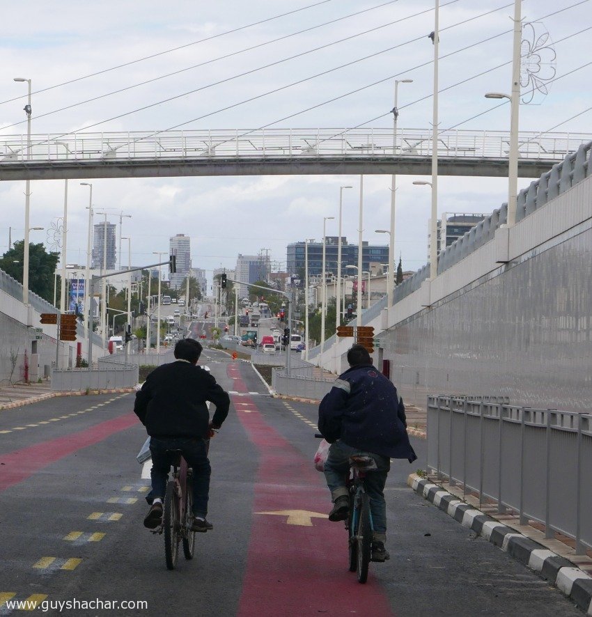 portal_jabotinski_petah_tikva_p8990107
