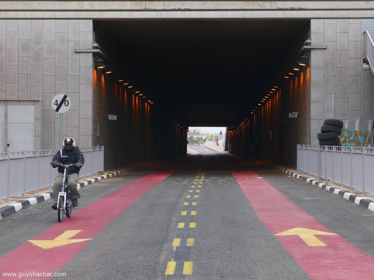 portal_jabotinski_petah_tikva_p8990126