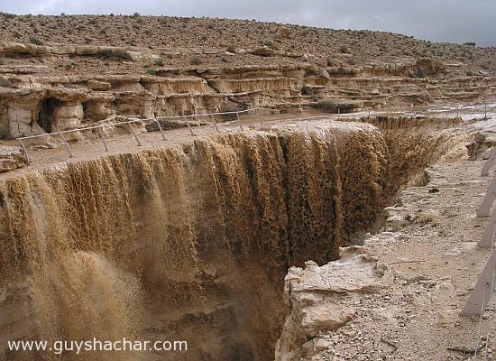 water_desert_Tzin_Waterfall_3631.jpg