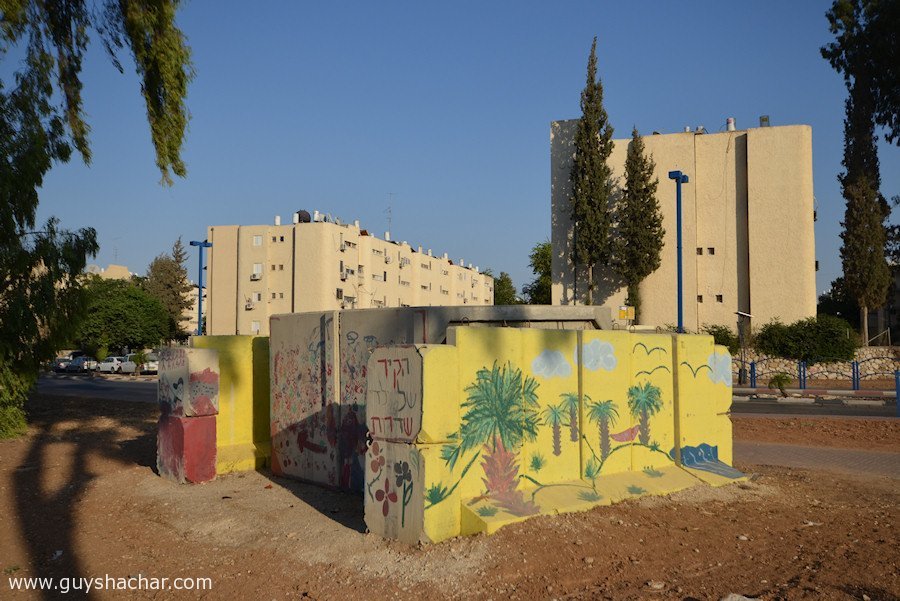 Sderot_Street_Shelters_DSC_0494