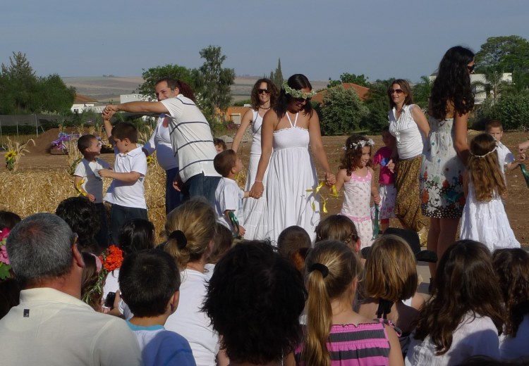 Shavuot_Shadmot_Dvora_P1380089.jpg