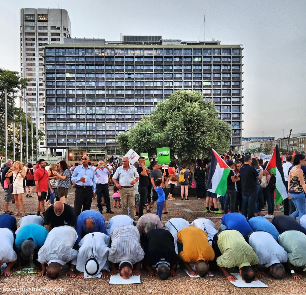 Tel_Aviv_Democracy_Rally_2017_2018_IMAG2399