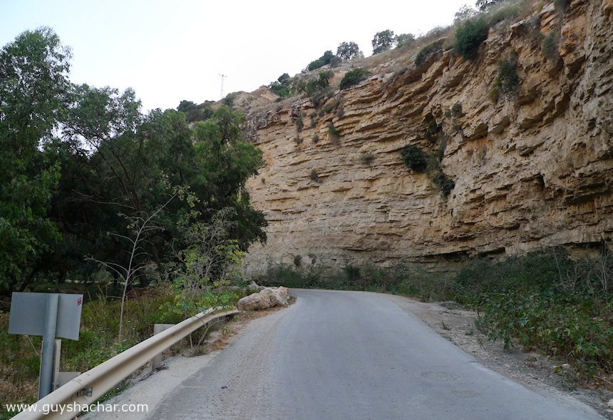 Wadi_Rushmia_Nahal_Giborim-P1380536.jpg