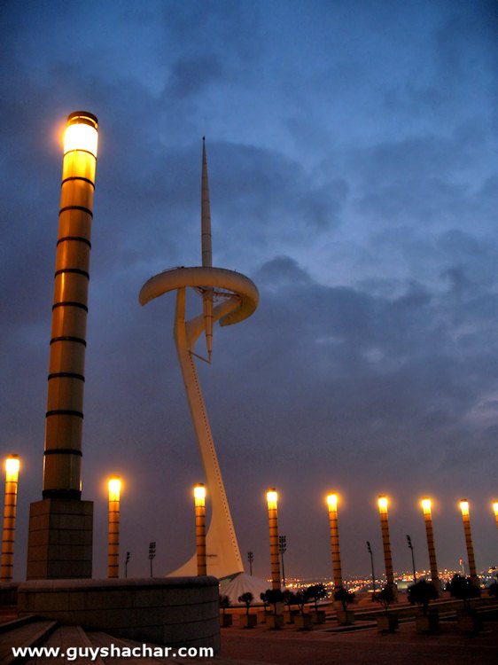 Baarcelona_Calatrava_Antenna_IMG_1866.jpg