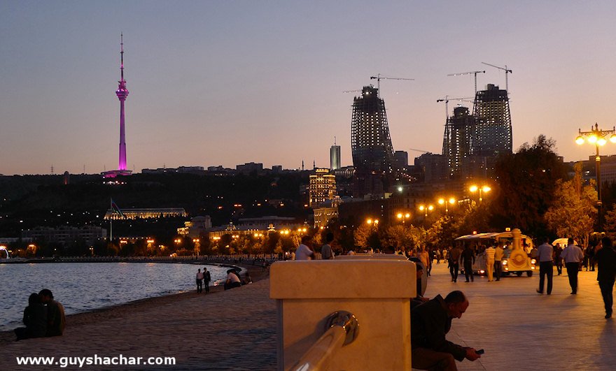 Baku_TV_Tower_P1470276.JPG